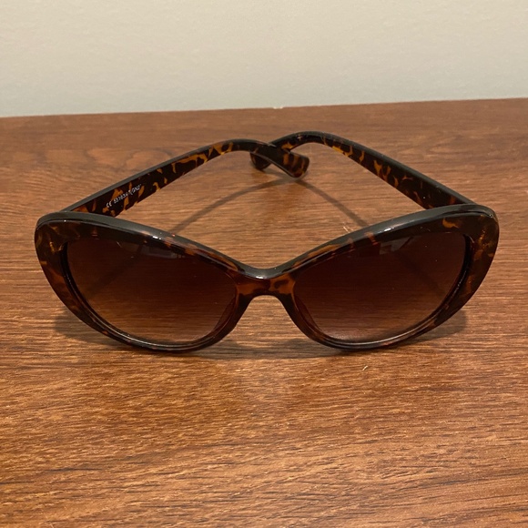 Sunglasses - Picture 2 of 2
